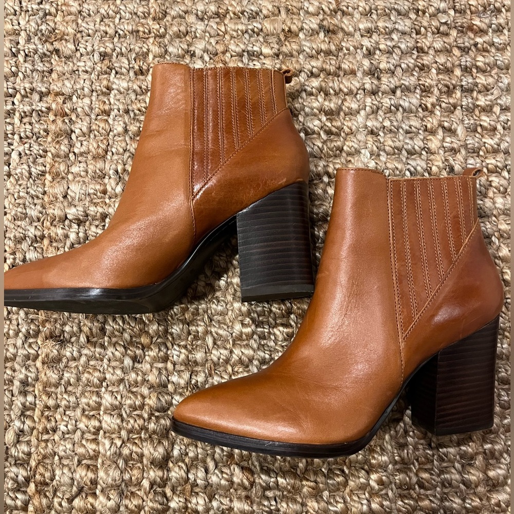 Marc Fisher Pointes Tow Block Heel Booties